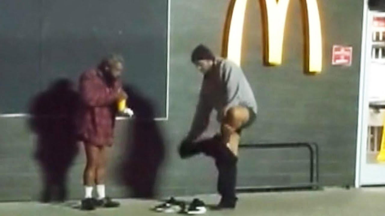 Good Samaritan Gives Homeless Man His Pants