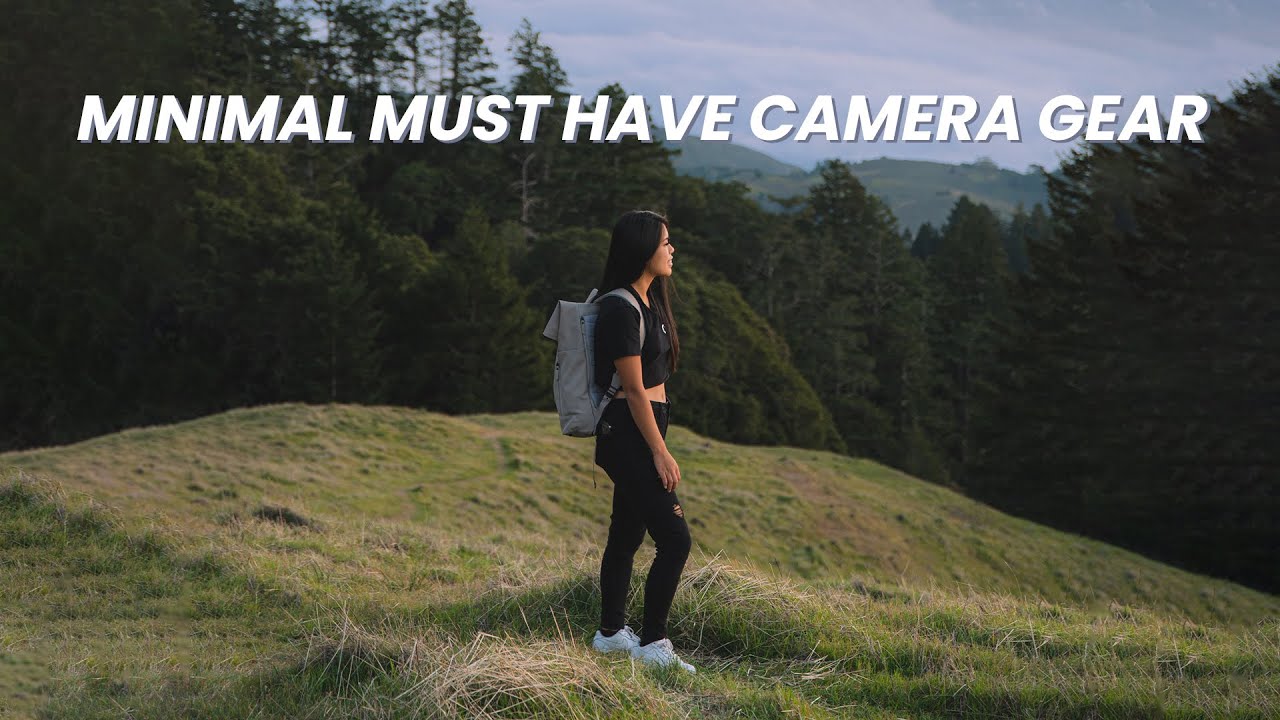 What's In My Camera Bag 2022 | Must Have Minimal Camera Equipment