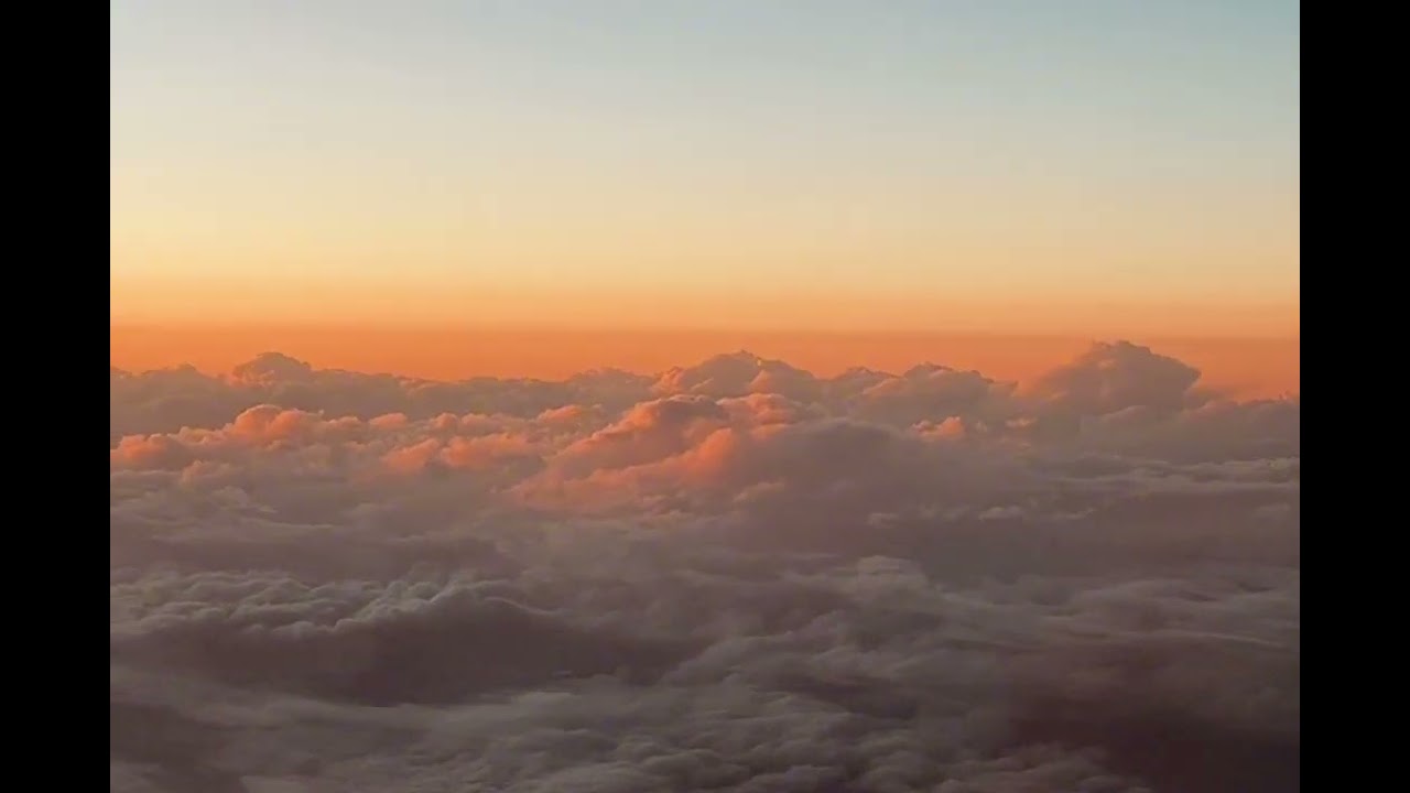 Groovy House Music Above the Clouds | Feel Good DJ Set