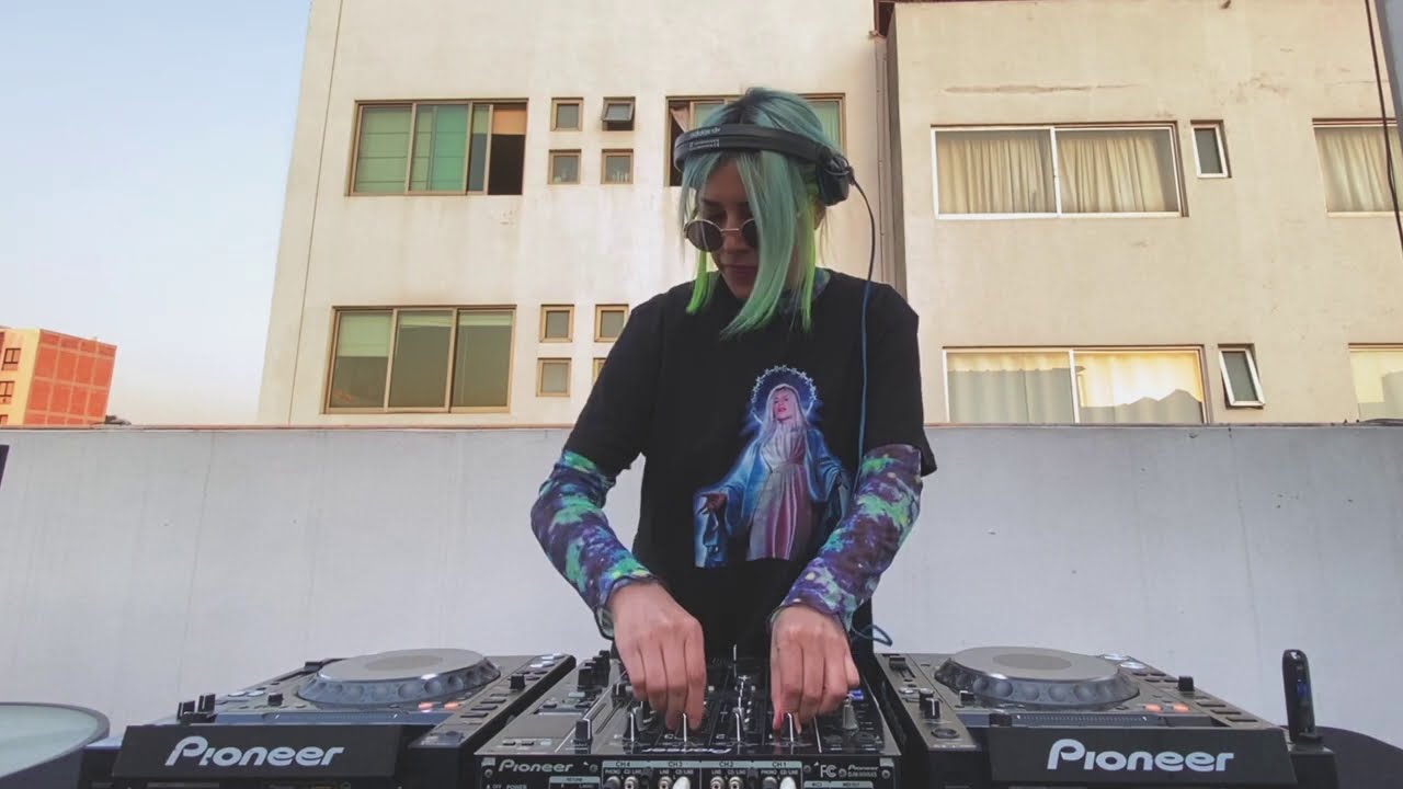 ROOF TOP SET FOR GRL GANG - JESSICA AUDIFFRED