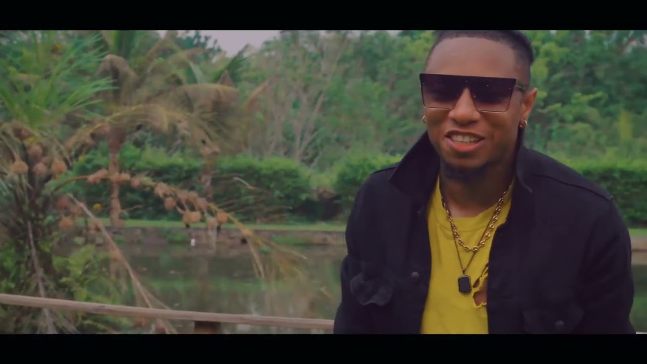 BIENHEUREUX LE CAMEROUNAIS featuring BLACKY STAR - Parlez Parlez