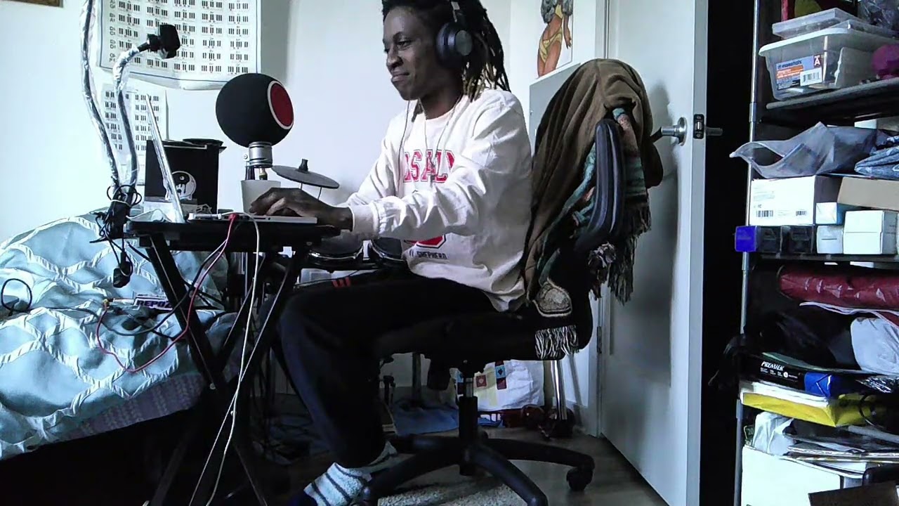 Insiders Look #1: Behind the music making process of Jahmeek bka MeekoSaga
