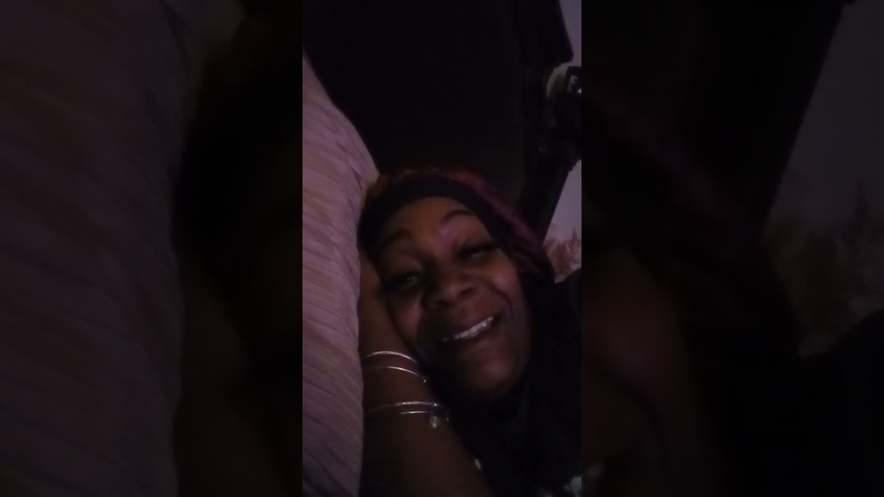 Пич Макинтайр, ты — сахарная мамочка, она же мастер по заработкам 😂😂😂