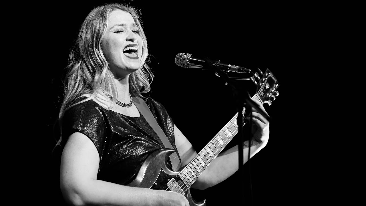So Electric - Whitney Lyman Live in Wrexham, UK