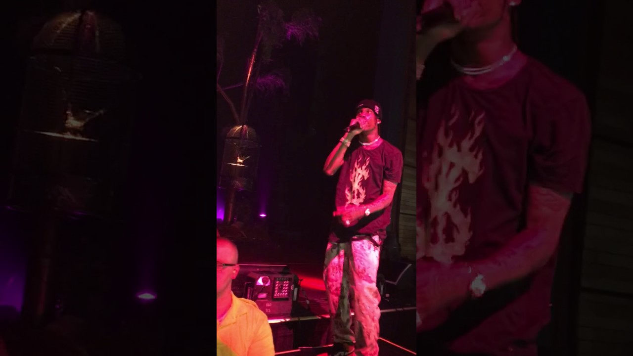 Travi$ Scott - 90210 live with Freestyle