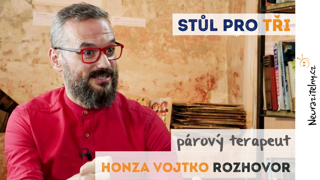 HONZA VOJTKO - Můžeme milovat v&iacute;c lid&iacute; najednou, chemii nepřekec&aacute;&scaron; | Neurazitelny.cz | Stůl pro tři