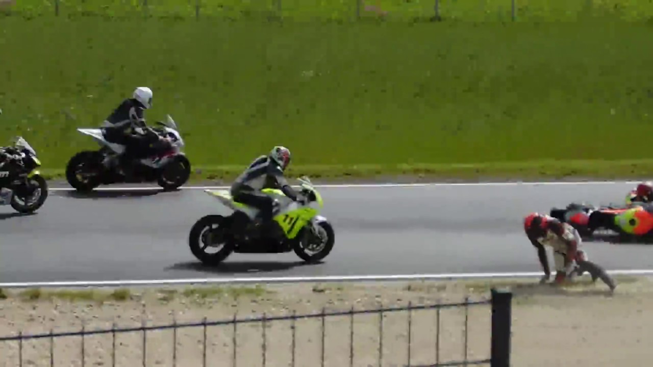 2017 German TT Schleizer Dreieck - IRRC Superbike Race 2 Start + Crash