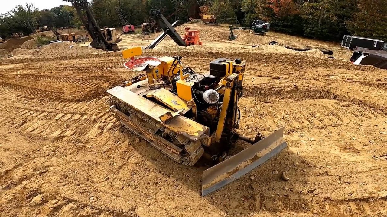 Agricat Mini Dozer | Operator Controls