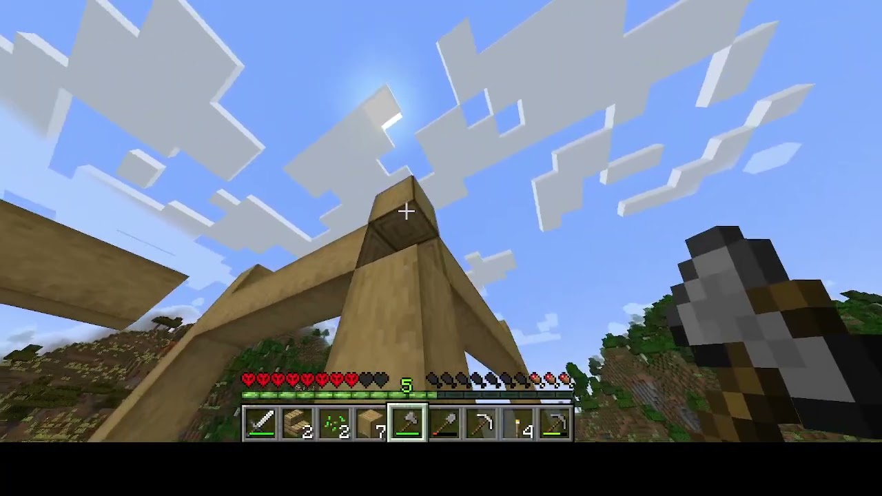 Minecraft Hardcore| Making some more progress on the base (EP 2 Season 1)
