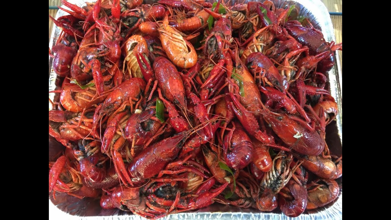AWESOME STIR FRIED CRAWFISH/CRAWDADS!!!CAMBODIAN FOOD/ASIAN AMERICAN FOOD