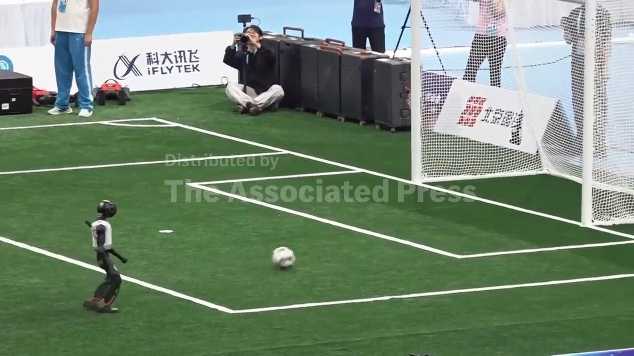 Robots compete in soccer, boxing, dancing and more at World Humanoid Robot Games