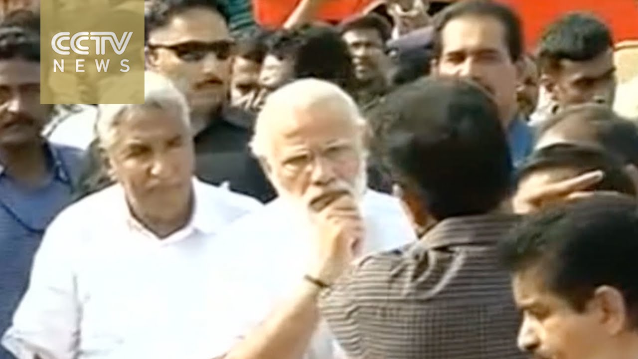 Indian PM Modi visits fire-ravaged Hindu temple