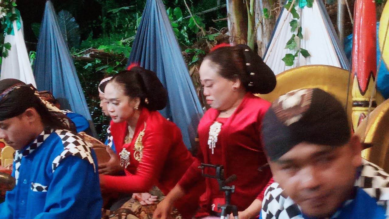 Gendingan Klasik Banyumasan Nyamleng Tenan # Ebeg Laras Budoyo 