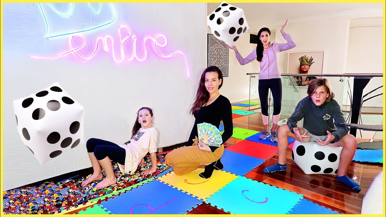 THE BEST GIANT BOARD GAME CHALLENGE!! WINNER GETS $1000!!