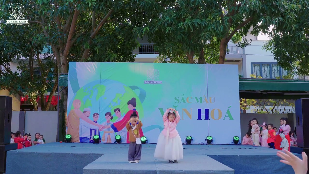 GLA BAOBAP C & LILY B - SẮC MÀU VĂN HOÁ