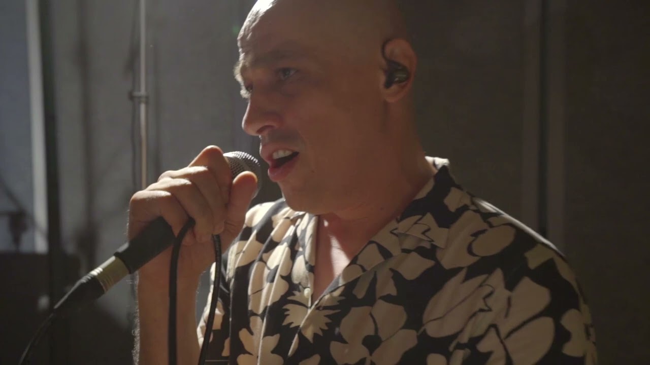 Zoster - Bezbolnim palicama (Live MC Pavarotti Mostar)