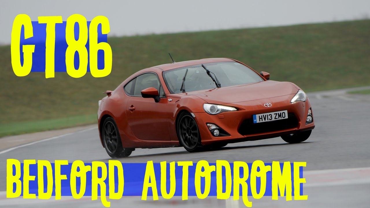 Toyota GT86 - Wet Track Day - Bedford GT Circuit