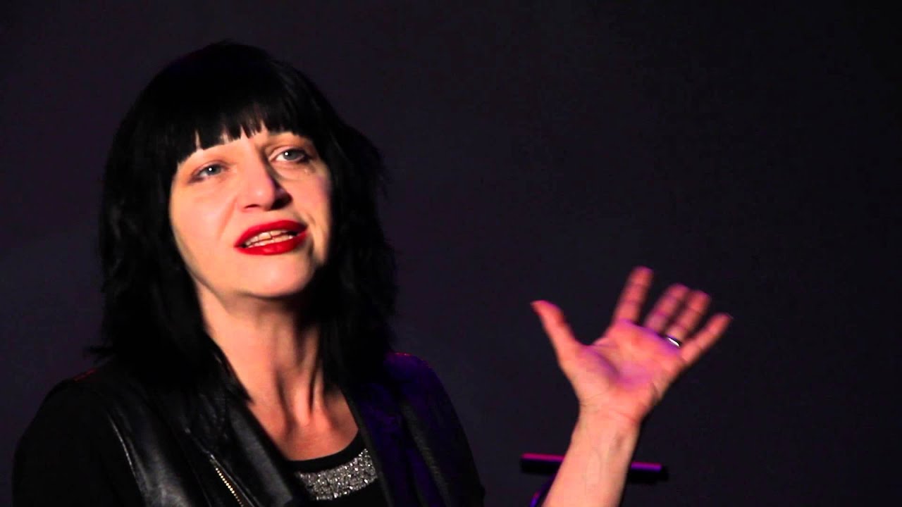 Lydia Lunch: A dog, a shotgun and a bullhorn