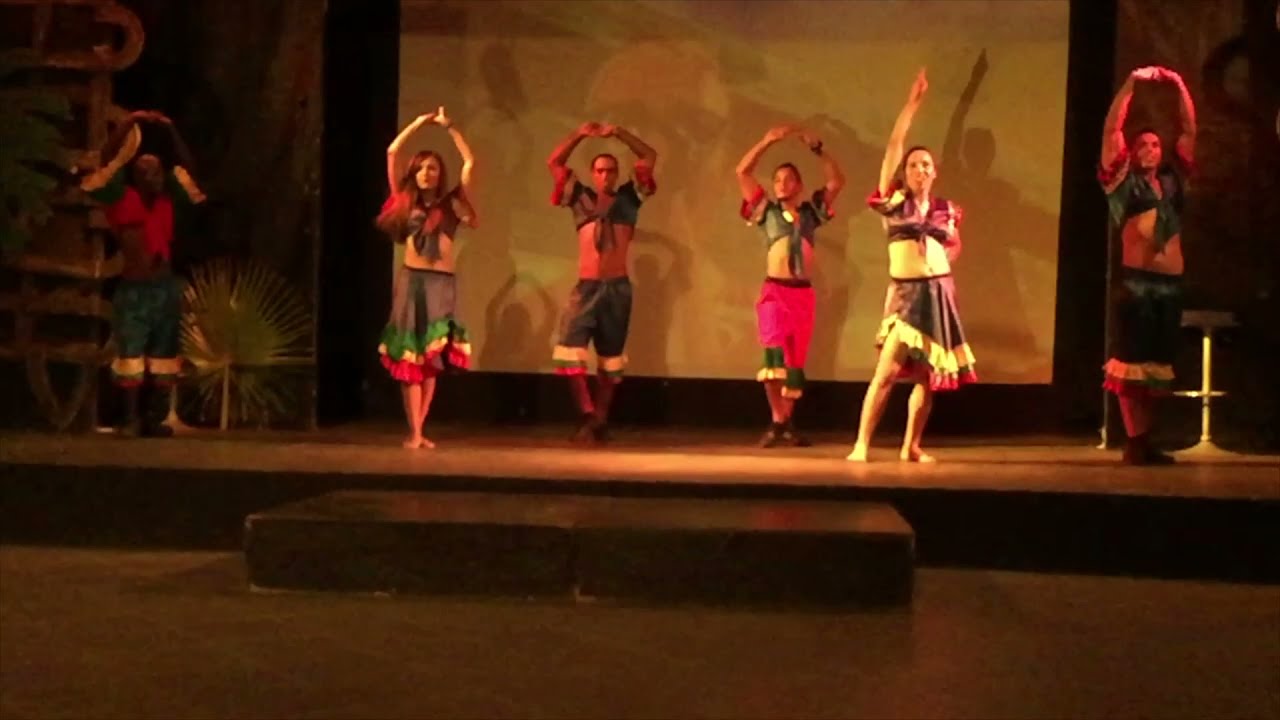 Animation team 2018 Calimera Yati Djerba / Latino dance show (No Face, No Name, No Number)