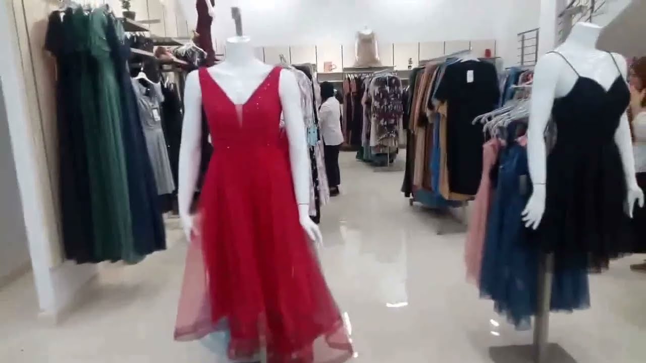 تعالوا ويايا نروح نجيب ملابس العيد،