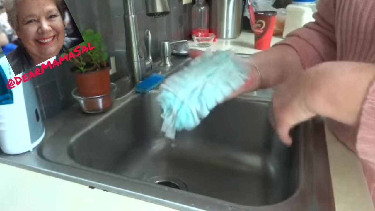 Как чистить щетки Swiffer ~ DearMamaSal