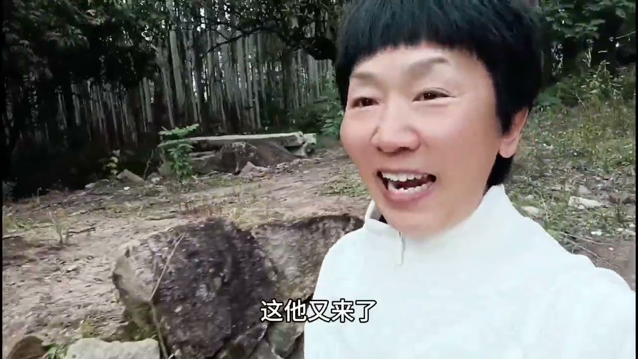 吃过早饭和车友村里溜达，一年后故地重游，想买点鸡蛋果真难…