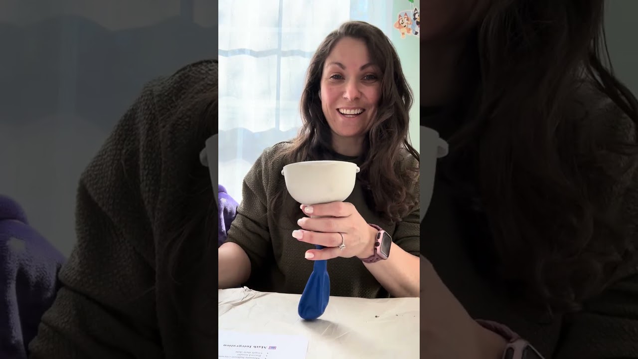 Baking Soda / Vinegar = Co2 balloon experiment 