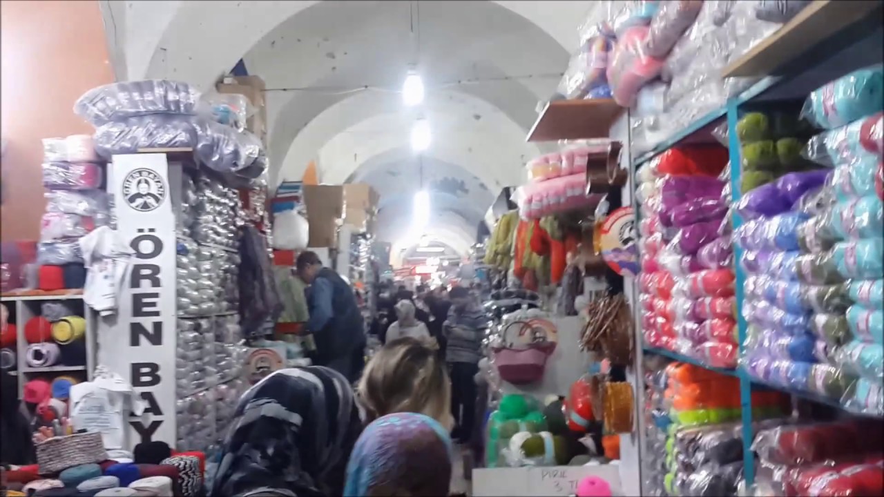 KURKCU HAN the yarn paradise in Istanbul - Grand Bazaar Eminonu Istanbul - Turkish Yarn - Yün İplik