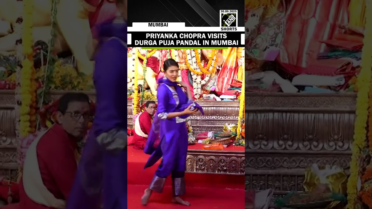 Priyanka Chopra visits Sarbojanin Durga Puja Pandal in Mumbai