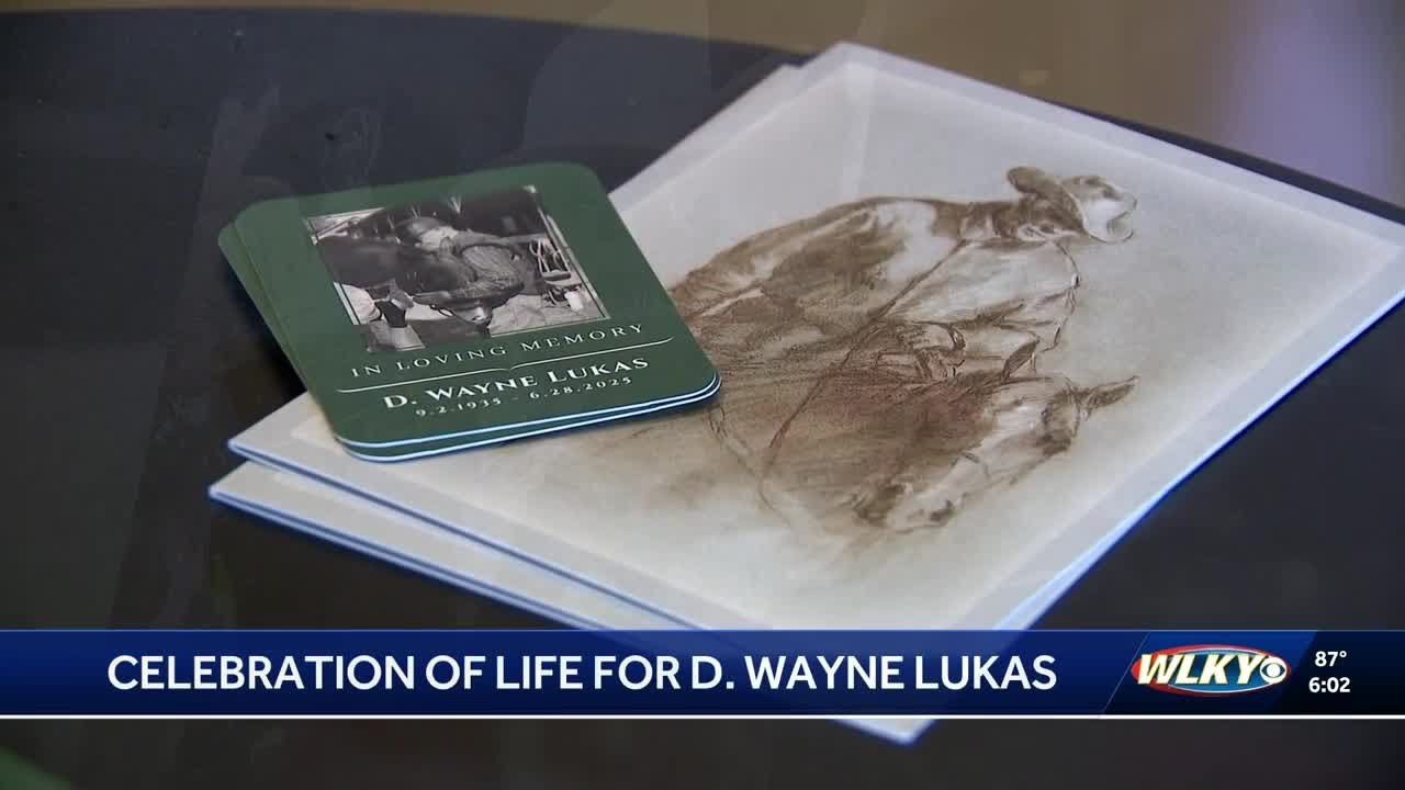 Hall of Fame horse trainer D. Wayne Lukas honored at Churchill Downs