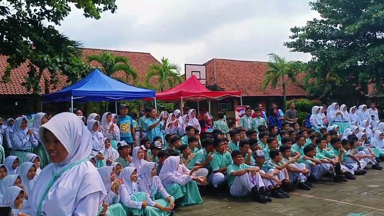 Expo Pendidikan SMPN 1 Bojong (Penampilan dari SMK Bahari Wiradesa Kab. Pekalongan) 