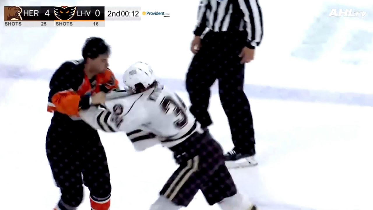 Brennan Saulnier Drops The Gloves With Eddie Wittchow