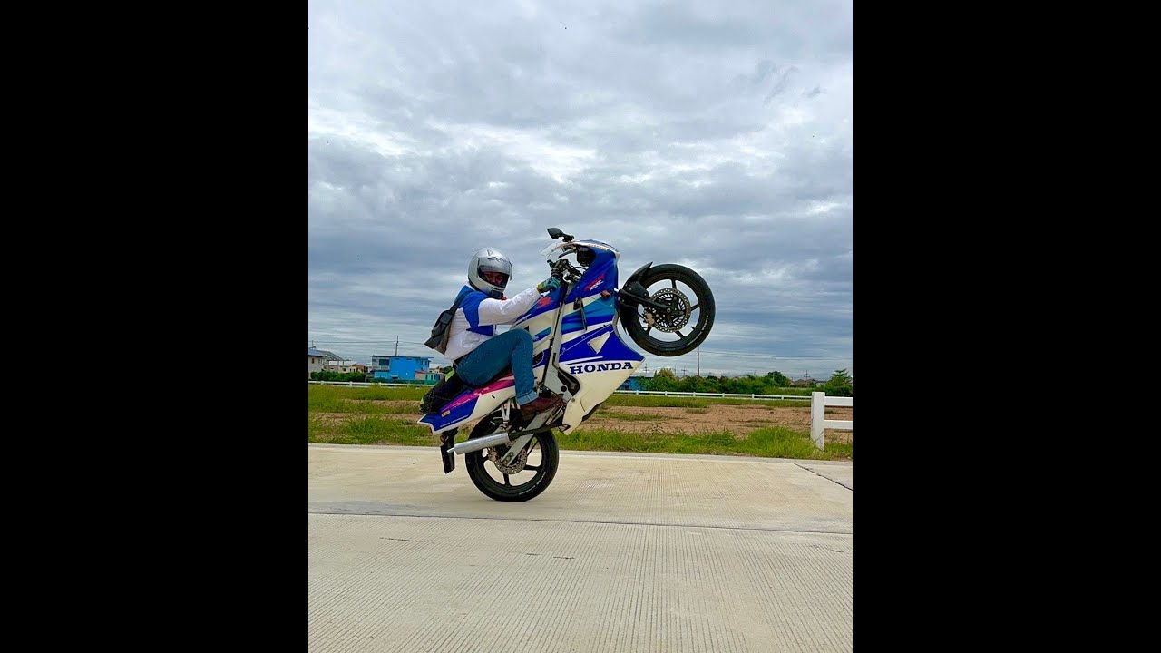 NSR 150 RR : ขี่ NSR 150 ไปงาน Moto and Coffee vol.1 ขากลับลองเอามายกล้อเล่นนิดหน่อย
