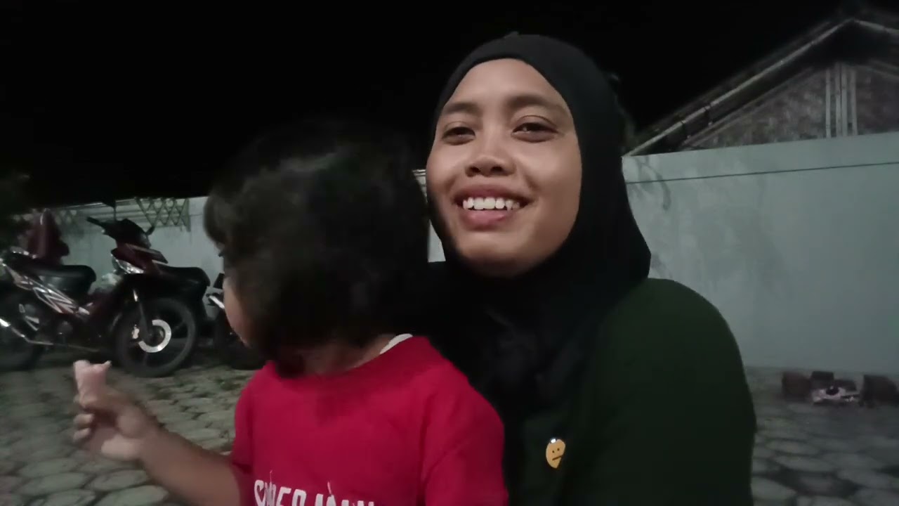 Kegiatan di kontrakan tiga petak||Malam Minggu bakar² nurutin kemauan anak 