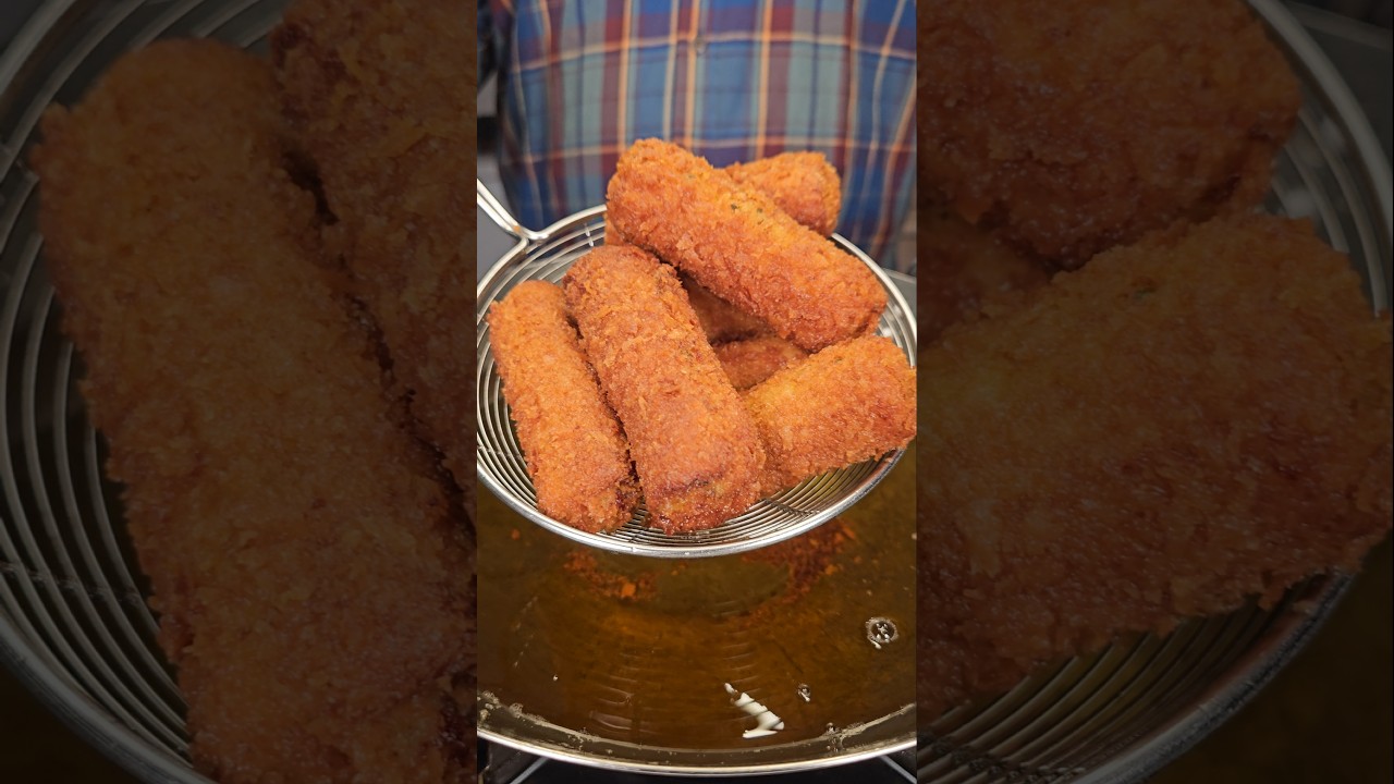 Crank Up The Crunch With Twisted Bread Roll Taters!🍞🥔&nbsp;#shorts&nbsp;#crispy #potato #breadrolls