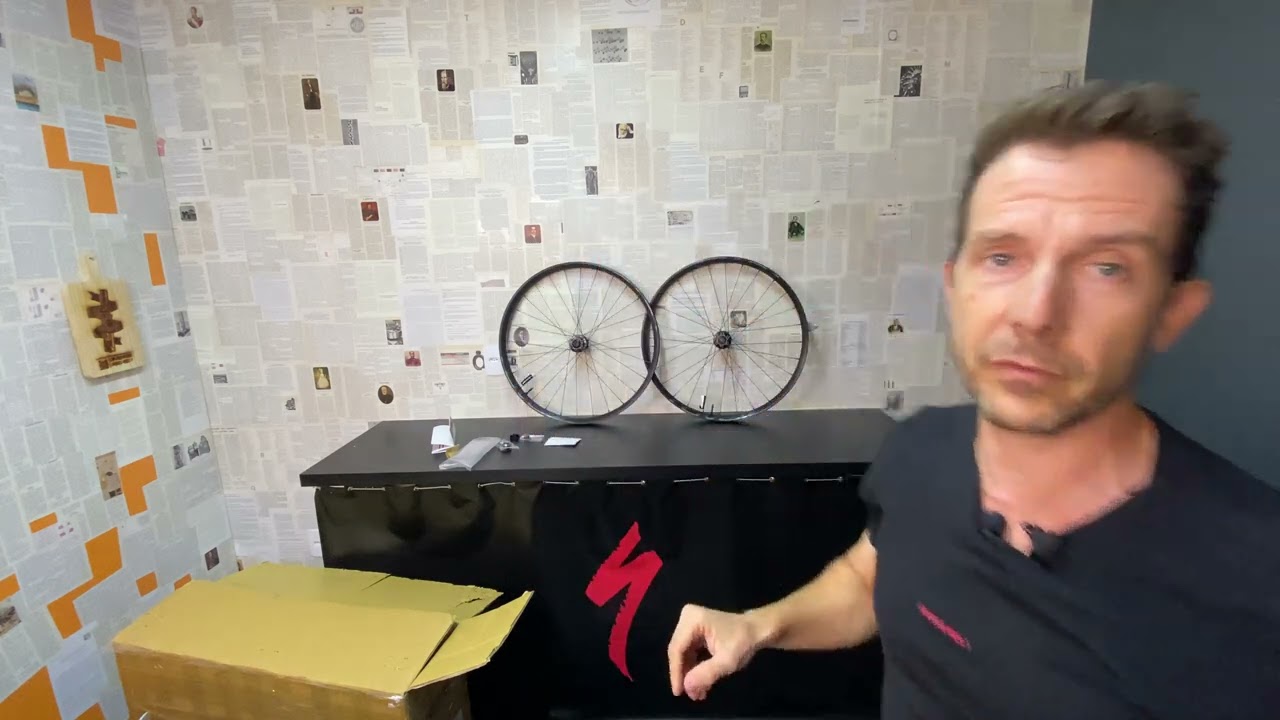 Roval Traverse Fattie 27.5 38mm