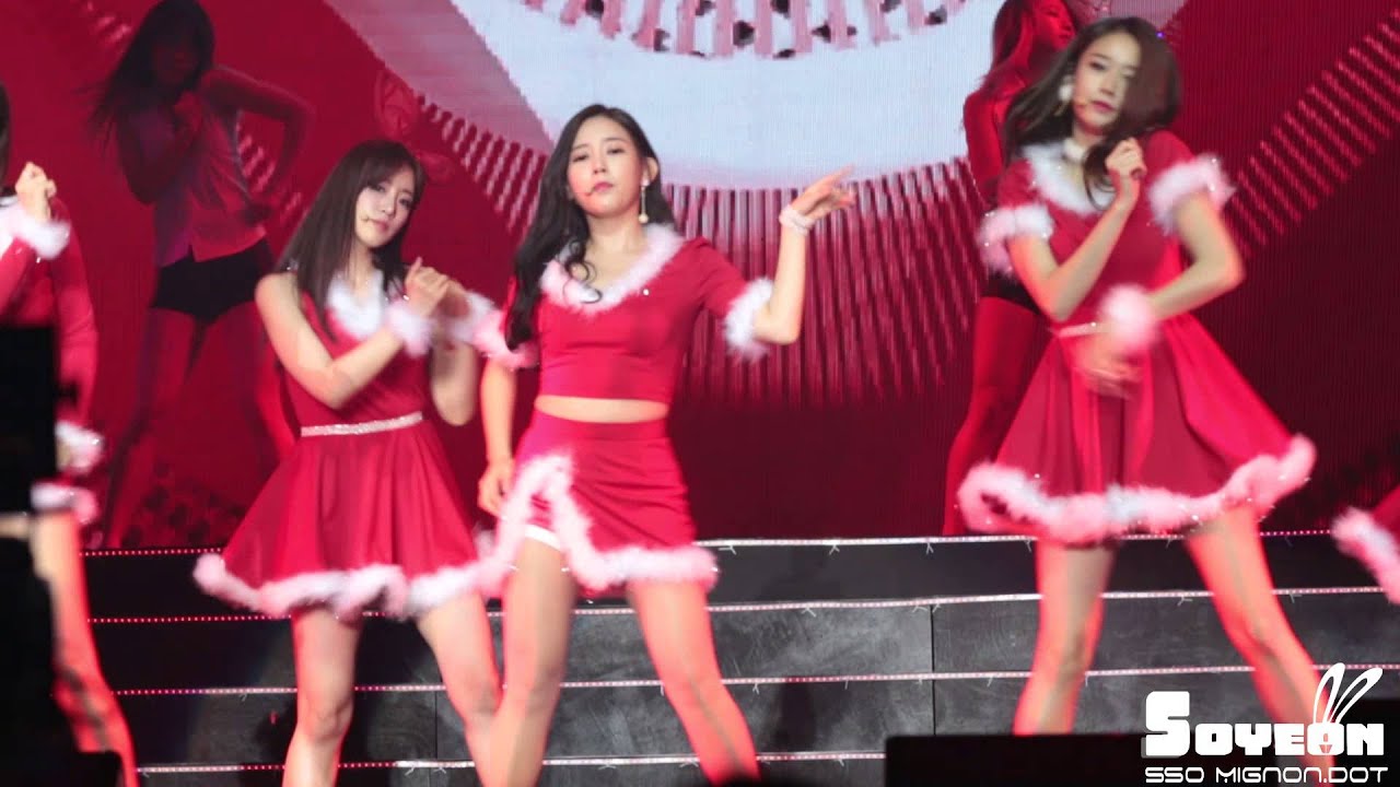 Soyeon @ 151219 Guangzhou Concert Love Game (爱情游戏 사랑놀이)