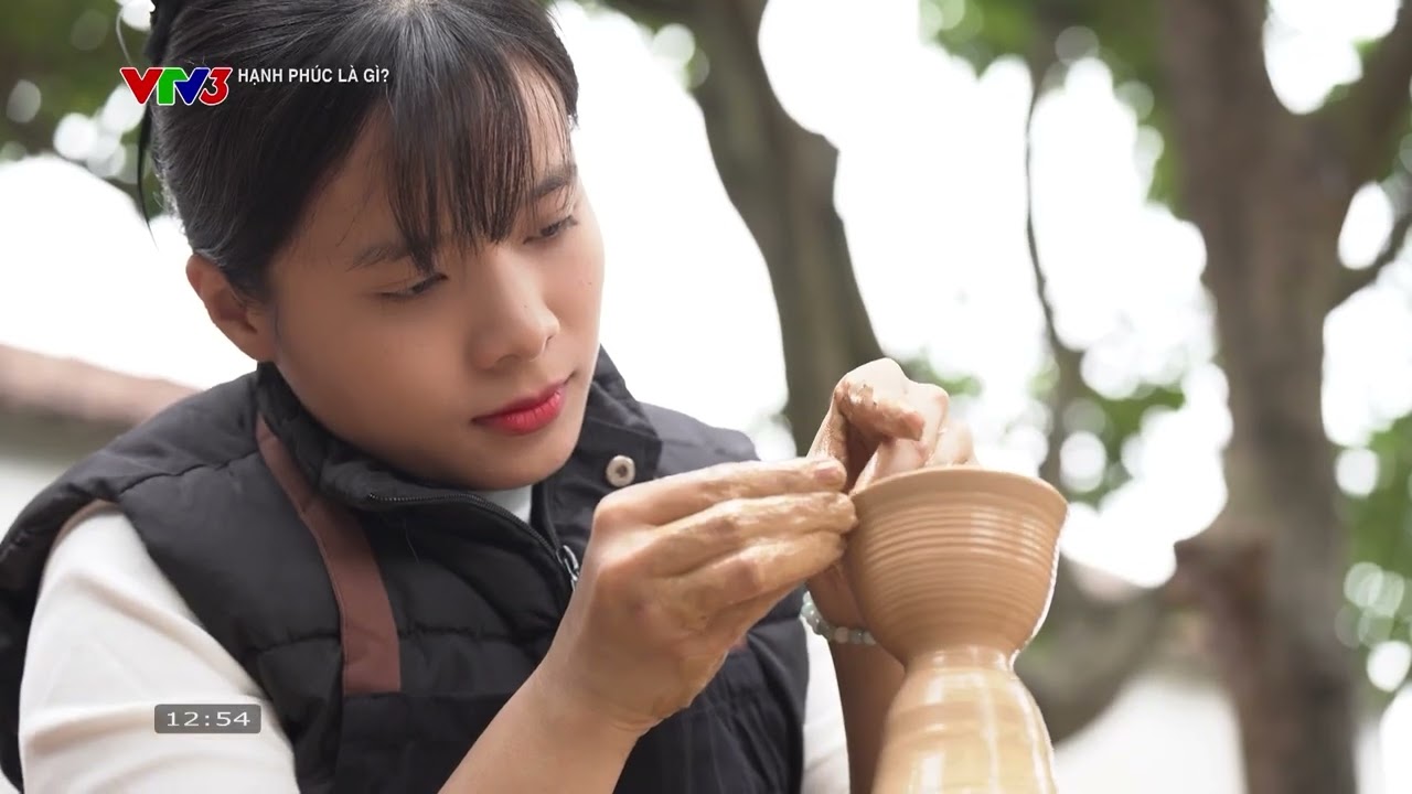 Gốm Huân trong Chương trình “ Hạnh Phúc là gì “ được phát sóng trên kênh VTV3 