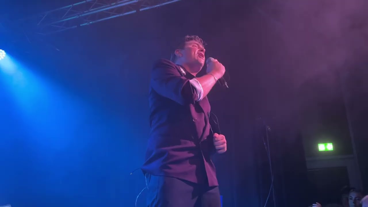 Fyr og Flamme - Fyr og flamme løber hjemmefra (Richter, Gladsaxe - 20.09.2024)