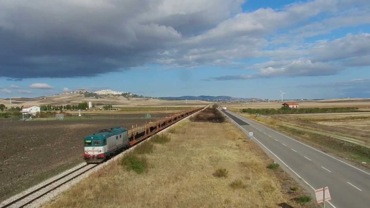 Ferrovia Foggia - Potenza - A tutto Diesel nel deserto Pugliese - (Parte 1/3)