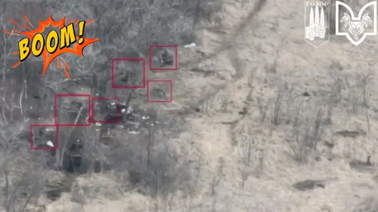 Взрыв солдат, прячущихся под деревьями, в Бахмуте, Украина