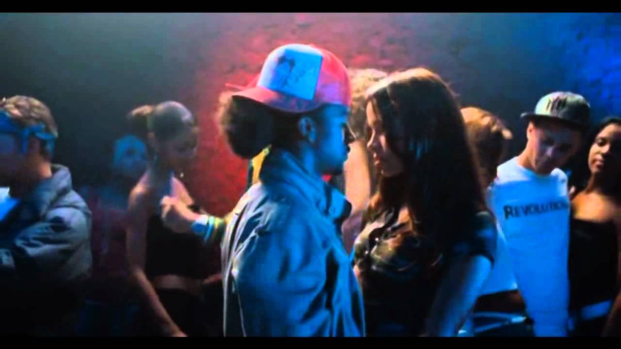Voltio ft Notch   Chevere Vellas 2009 Remix720p H 264 AAC