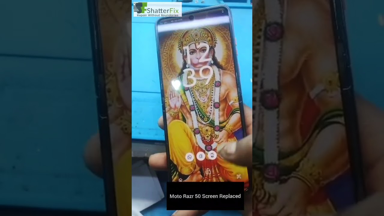 Moto Razr 50 Screen Repair – Before & After | ShatterFix