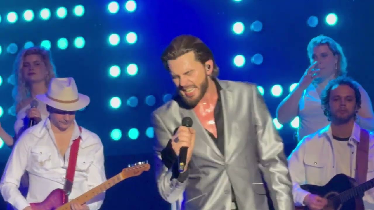 Bouke - Elvis Medley