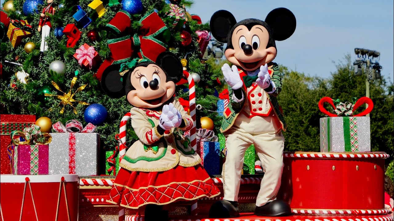 Mickey's Once Upon A Christmastime Parade 2025 Daytime FULL SHOW in 4K | Magic Kingdom Disney World