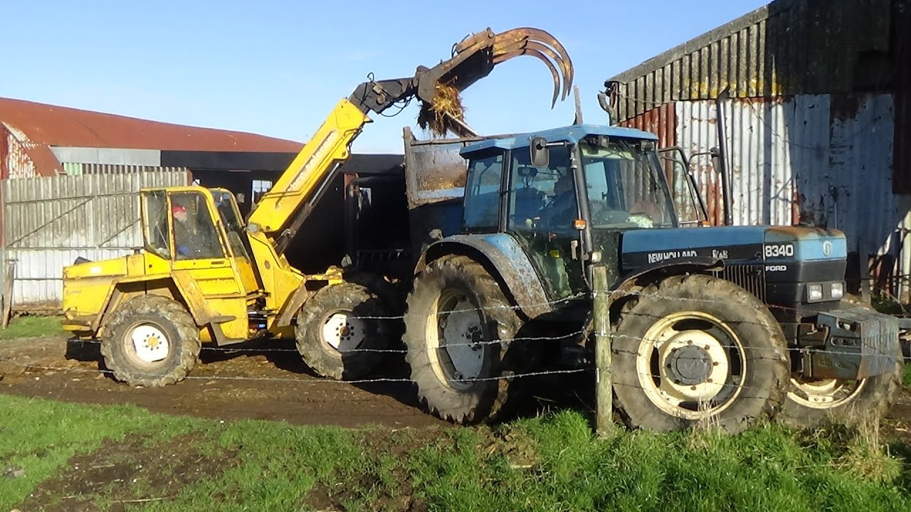 Mucking Out Cattle - Loading & Carting Muck with Matbro, Massey Ferguson 6290 & Ford NH 8340