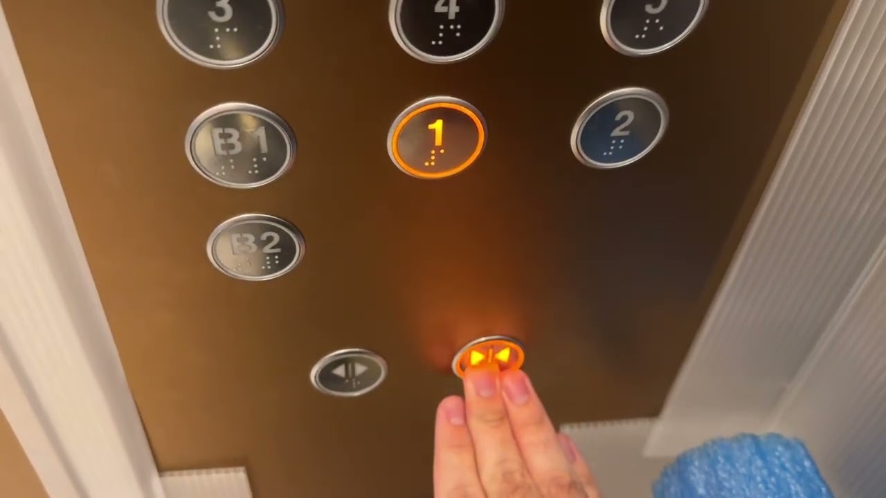 경기도 고양시 일산동구 위시티4로 45 (식사동) 고양식사마을일산자이4단지 세대구간 41 미쓰비시엘리베이터 외부문짝 경고스티커 추가후 재탑사기 (2)