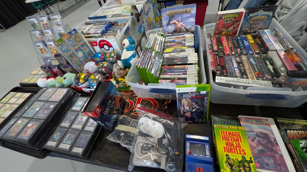 Comics and Collectibles show!! Deland Florida! Early Morning Toy Hunt!! 