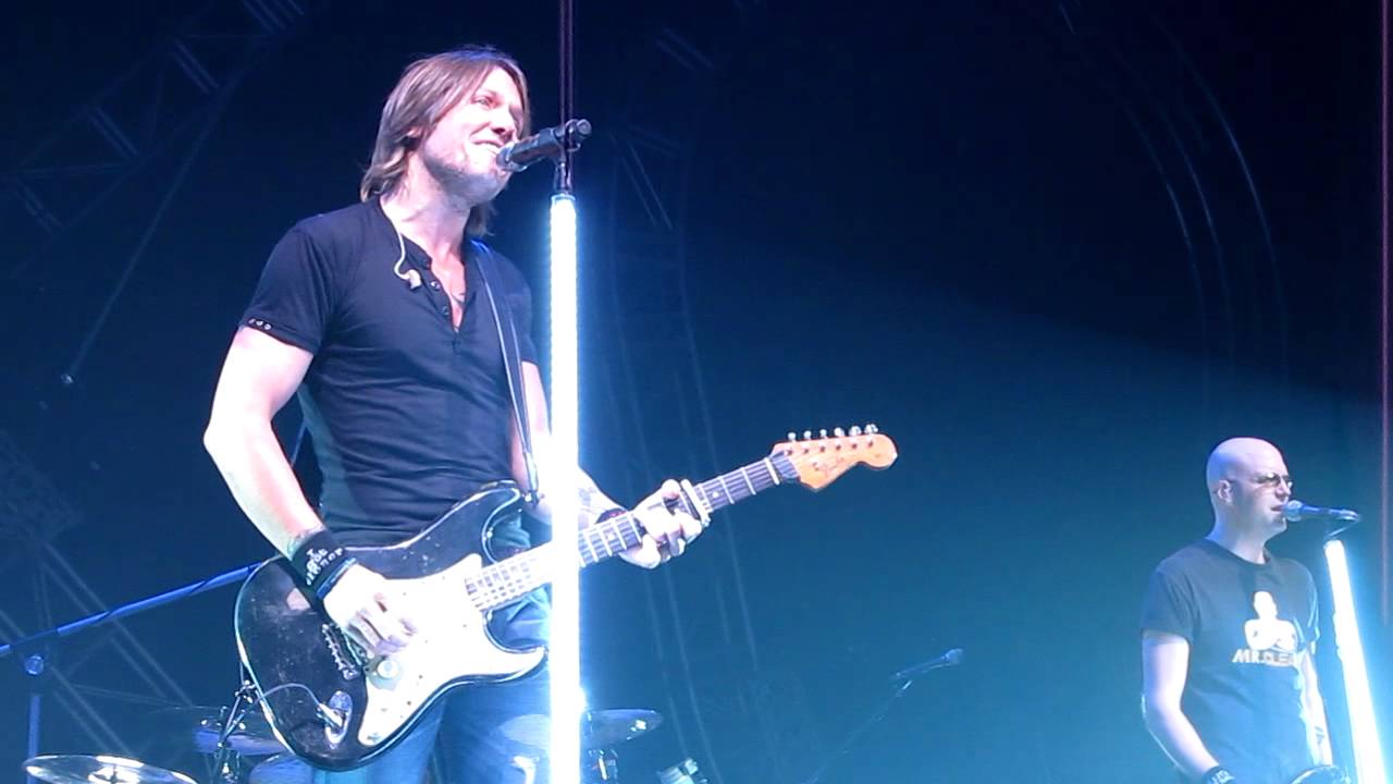 Keith Urban Raining on Sunday Cincinnati 2011