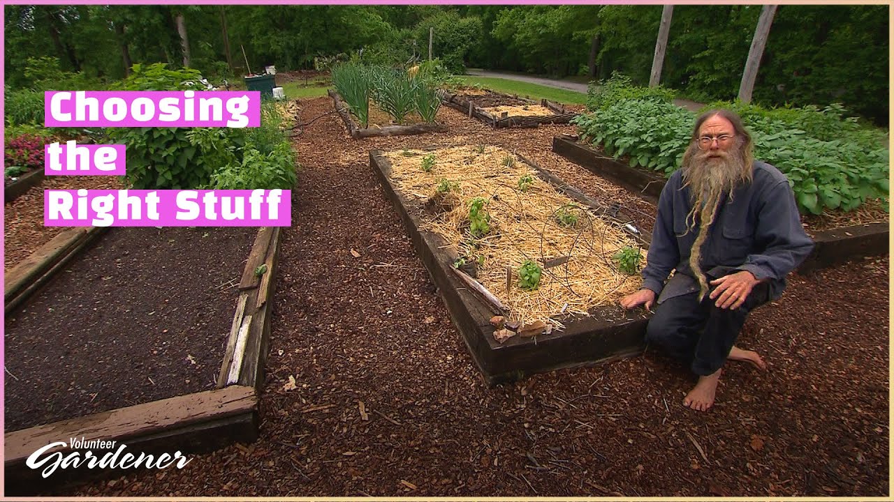 Raised Bed Construction | Volunteer Gardener